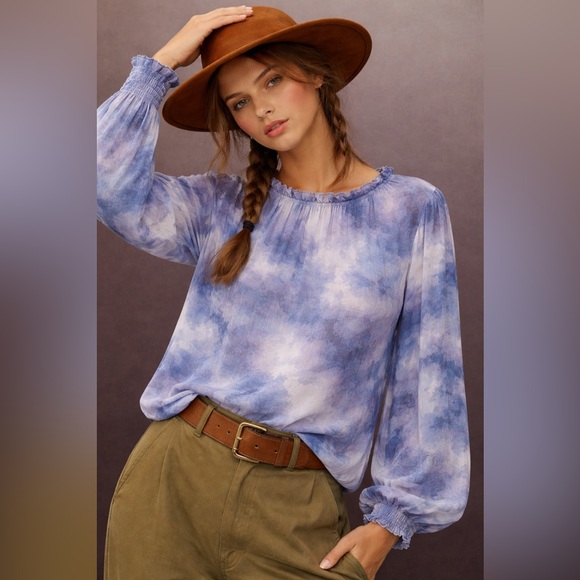 Anthropologie Tops - Anthropologie Cloth & Stone Chambray Button Down Shirt Women’s Size L